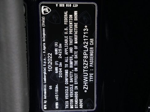 Used 2023 Lamborghini Huracan EVO image 23