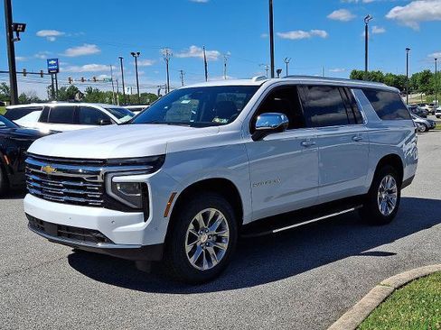 New 2026 Chevrolet Suburban Premier w/ Sun And Tow Package AWD/4WD image 2