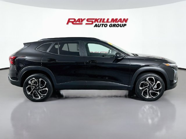 Used 2024 Chevrolet Trax RS w/ Driver Confidence Package FWD image 8