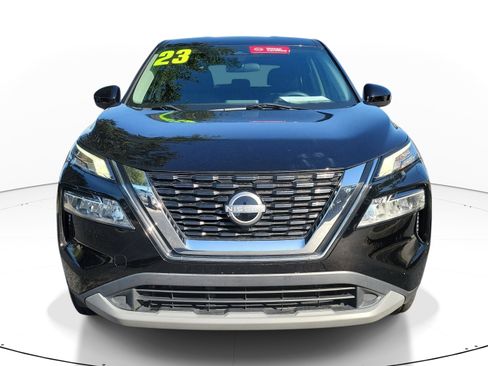 Certified 2023 Nissan Rogue SV FWD image 2