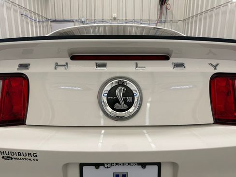 Used 2011 Ford Mustang Shelby GT500 w/ SVT Performance Pkg RWD image 25