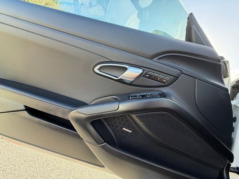 Used 2014 Porsche Boxster S image 14