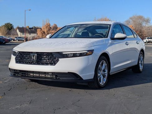 Certified 2023 Honda Accord LX image 10