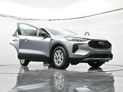 Used 2024 Ford Escape Active image 57