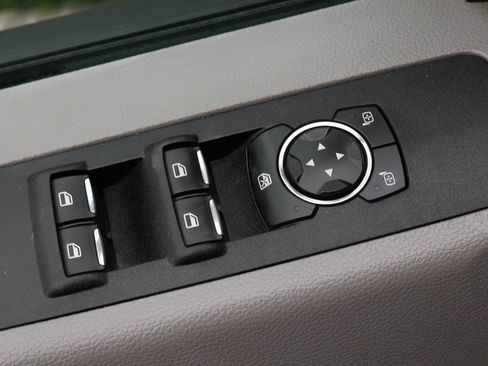 Used 2019 Ford F350 XLT image 15