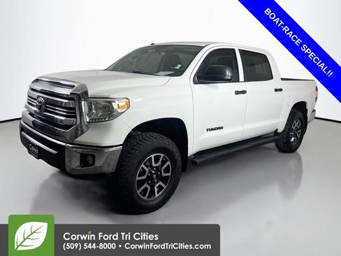 Used 2017 Toyota Tundra SR5 w/ TRD Off Road Package AWD/4WD image 5