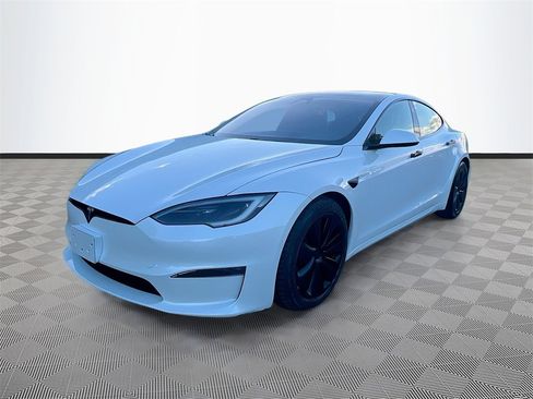 Used 2022 Tesla Model S image 3