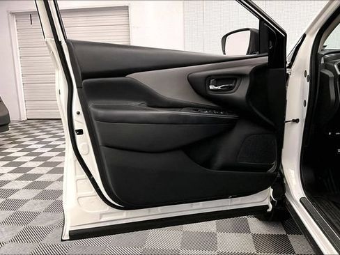 Used 2021 Nissan Murano S FWD image 19
