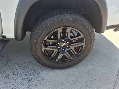 Used 2024 Chevrolet Colorado Trail Boss w/ Advanced Trailering Package AWD/4WD image 26