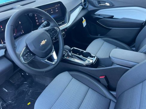 New 2026 Chevrolet Trax LT w/ Driver Confidence Package FWD image 7