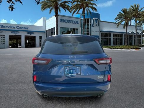 Used 2023 Ford Escape ST-Line Elite AWD/4WD image 7