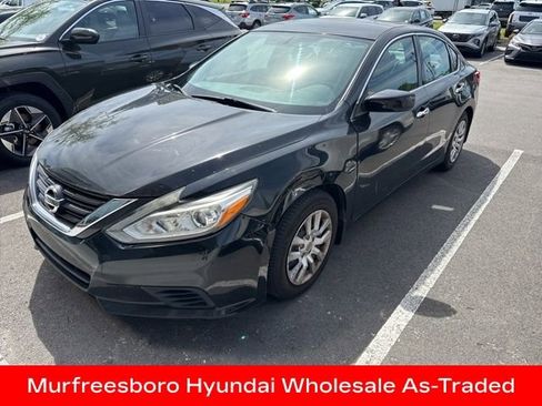 Used 2016 Nissan Altima 2.5 S w/ Power Driver Seat Package image 2