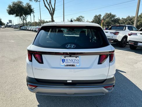 New 2026 Hyundai Tucson SE image 4