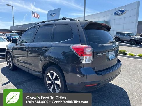 Used 2018 Subaru Forester 2.5i Limited AWD/4WD image 7