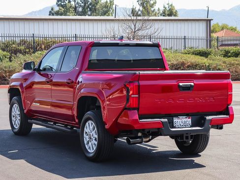 Certified 2025 Toyota Tacoma SR5 RWD image 5