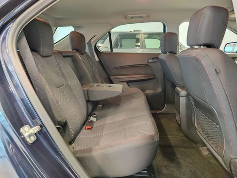 Used 2017 Chevrolet Equinox LT w/ Convenience Package image 16