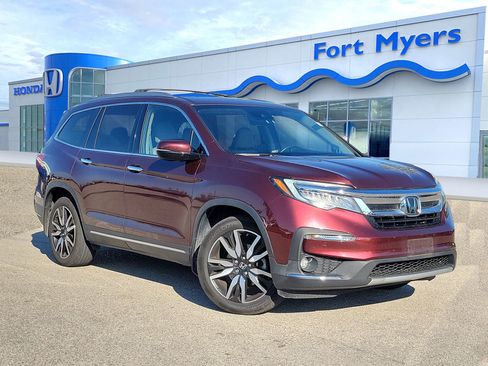 Used 2021 Honda Pilot Touring image 1