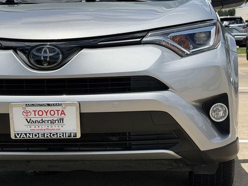 Used 2016 Toyota RAV4 Limited FWD image 9