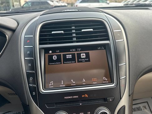 Used 2019 Lincoln Nautilus Reserve w/ Class II Trailer Tow Package AWD/4WD image 63