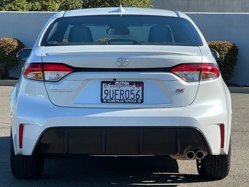 Certified 2025 Toyota Corolla SE w/ Convenience Package FWD image 8