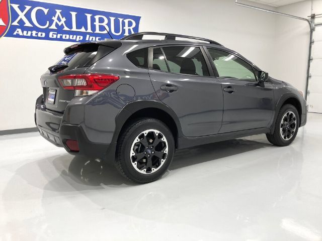 Used 2022 Subaru Crosstrek 2.0i AWD/4WD image 19