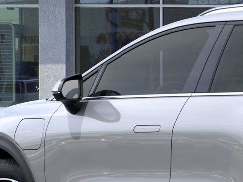 New 2026 Chevrolet Equinox EV LT image 12