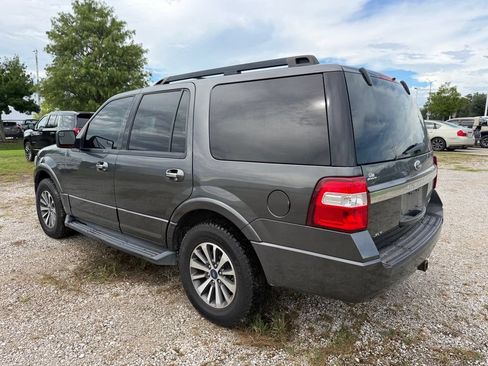 Used 2016 Ford Expedition XLT w/ Equipment Group 202A RWD image 4