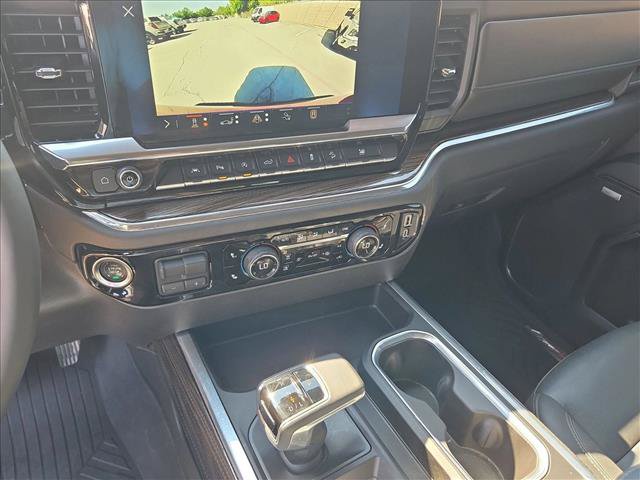 Used 2024 Chevrolet Silverado 1500 LT Trail Boss w/ Convenience Package II AWD/4WD image 15