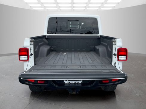 Used 2022 Jeep Gladiator Rubicon w/ Cold Weather Group AWD/4WD image 6