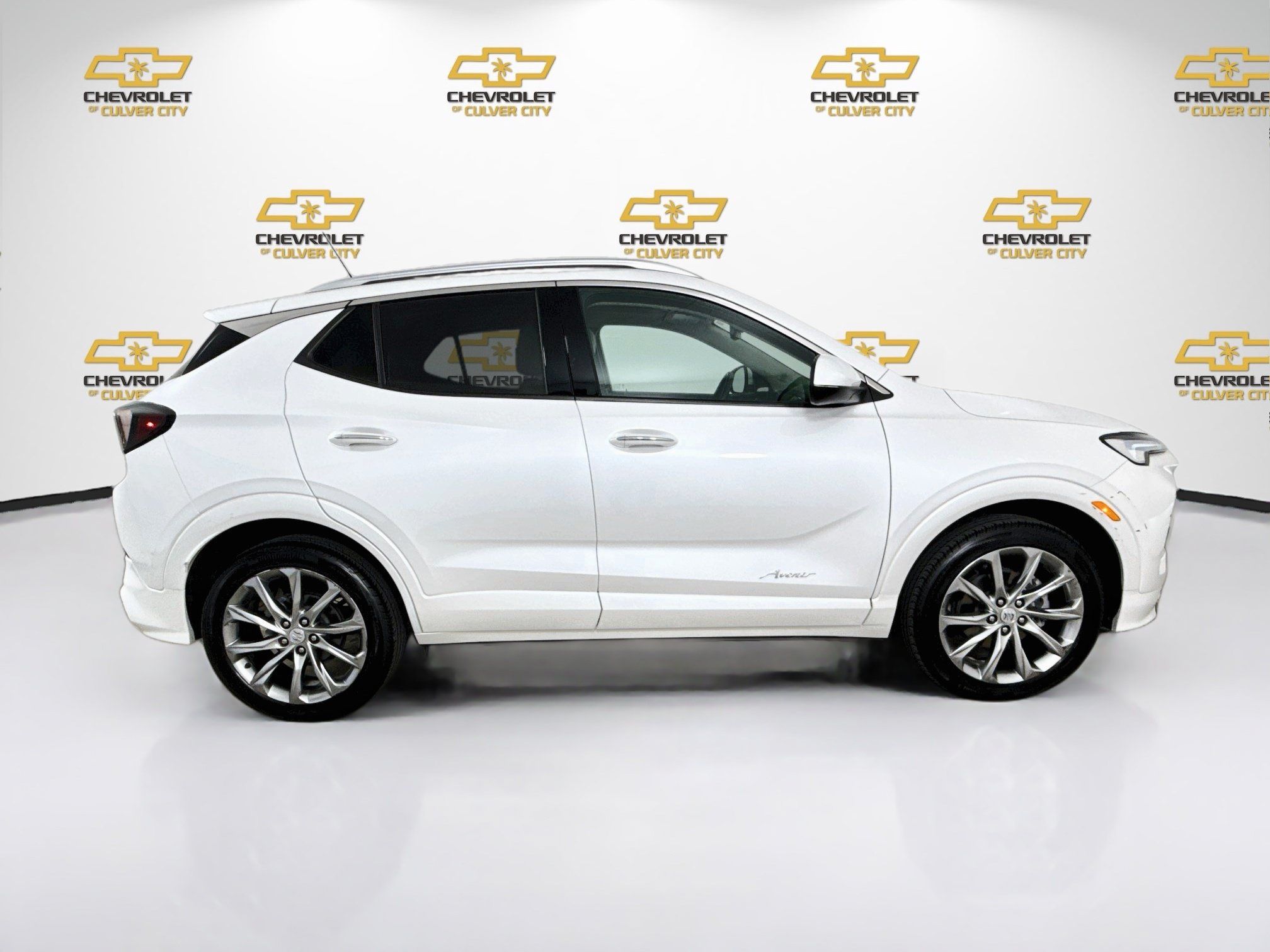 Used 2024 Buick Encore GX Avenir w/ Avenir Convenience Package AWD/4WD image 9