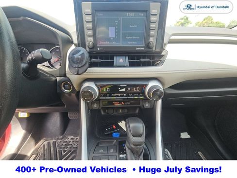 Used 2020 Toyota RAV4 XLE w/ Convenience Package FWD image 11