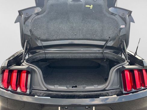 Used 2016 Ford Mustang GT Premium w/ Equipment Group 401A RWD image 19