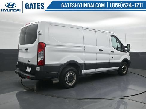Used 2018 Ford Transit 150 130 Low Roof RWD image 2