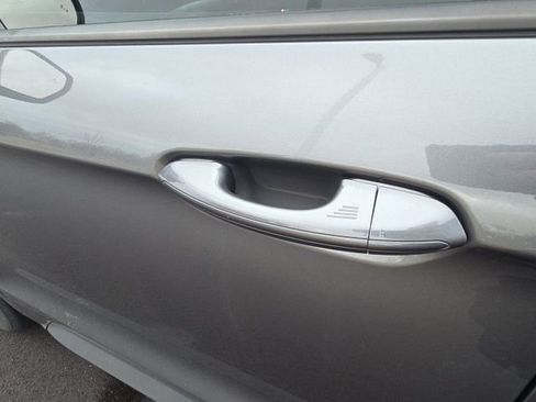 Used 2022 Ford Edge ST-Line w/ Class II Trailer Tow Package image 23