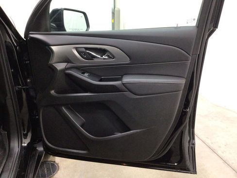 Used 2023 Chevrolet Traverse LT w/ LPO, Floor Liner Package AWD/4WD image 34