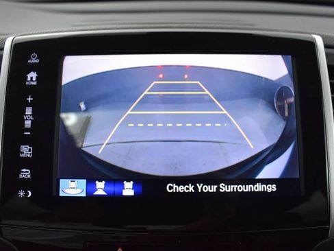 Used 2017 Honda Pilot Touring image 20