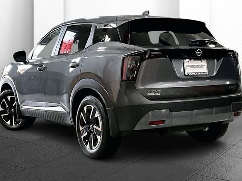 Certified 2025 Nissan Kicks SV image 10