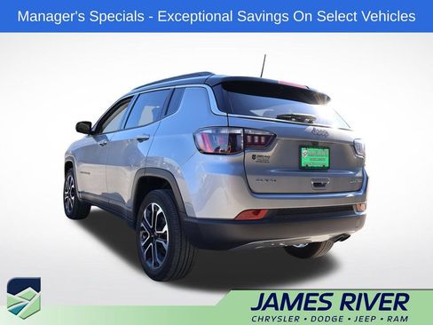 Used 2022 Jeep Compass Limited AWD/4WD image 3
