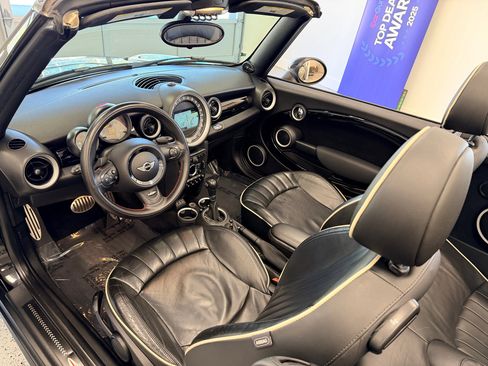 Used 2015 MINI Cooper S image 24