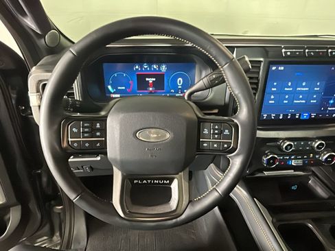 Used 2024 Ford F250 Platinum AWD/4WD image 17