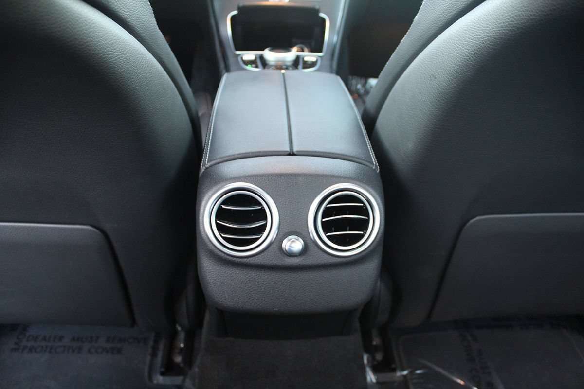 Used 2019 Mercedes-Benz C 300 Sedan image 25