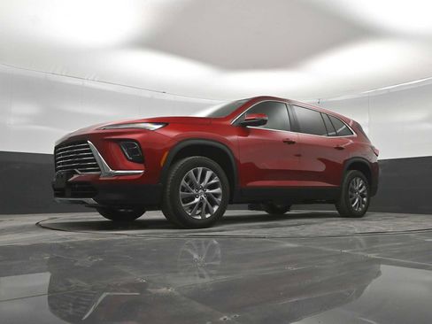 New 2026 Buick Enclave Preferred w/ Power Package AWD/4WD image 33