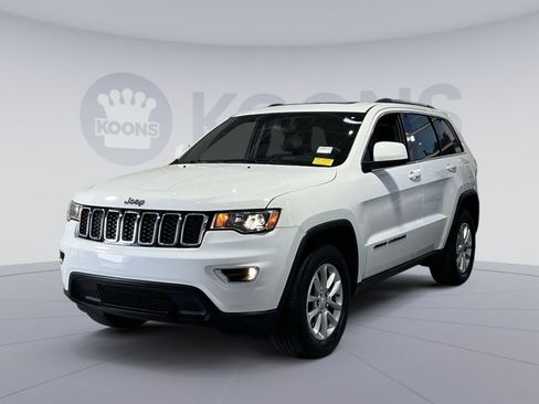 Used 2021 Jeep Grand Cherokee Laredo X AWD/4WD image 1