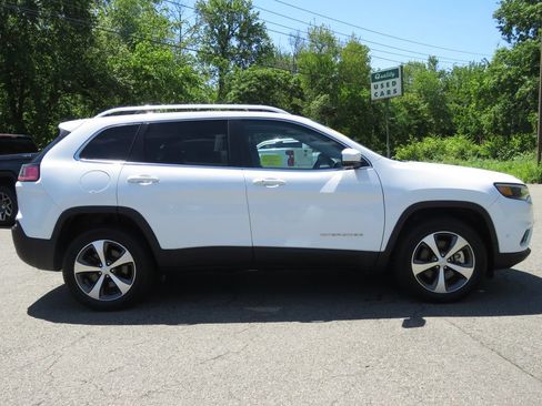 Used 2021 Jeep Cherokee Limited AWD/4WD image 4