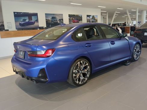 New 2026 BMW 330i Sedan w/ M Sport Package image 2