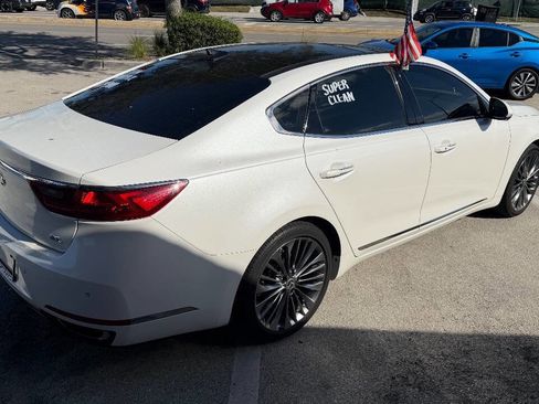 Used 2017 Kia Cadenza Limited image 5