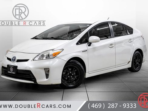 Used 2013 Toyota Prius Two FWD image 1