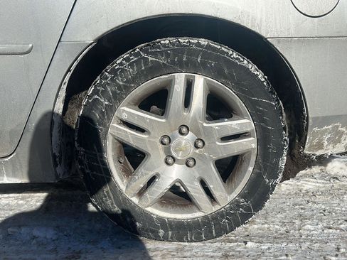 Used 2015 Chevrolet Impala LT image 10