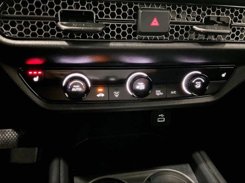 Used 2024 Honda HR-V Sport image 25