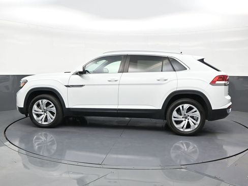 Used 2021 Volkswagen Atlas Cross Sport SEL FWD image 2